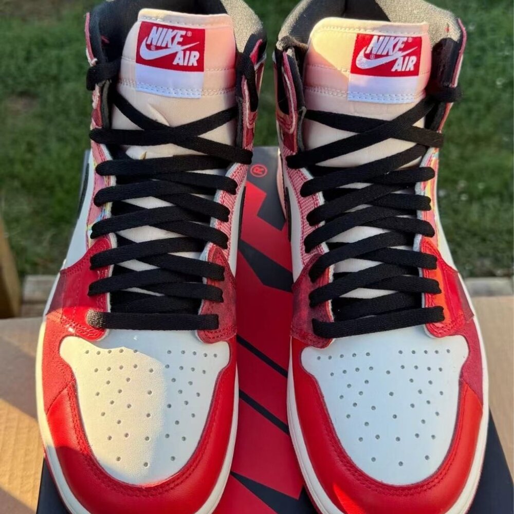 WORN ONCE SIZE 10.50-JORDAN 1 rETRO og x marvel High Next Chapter